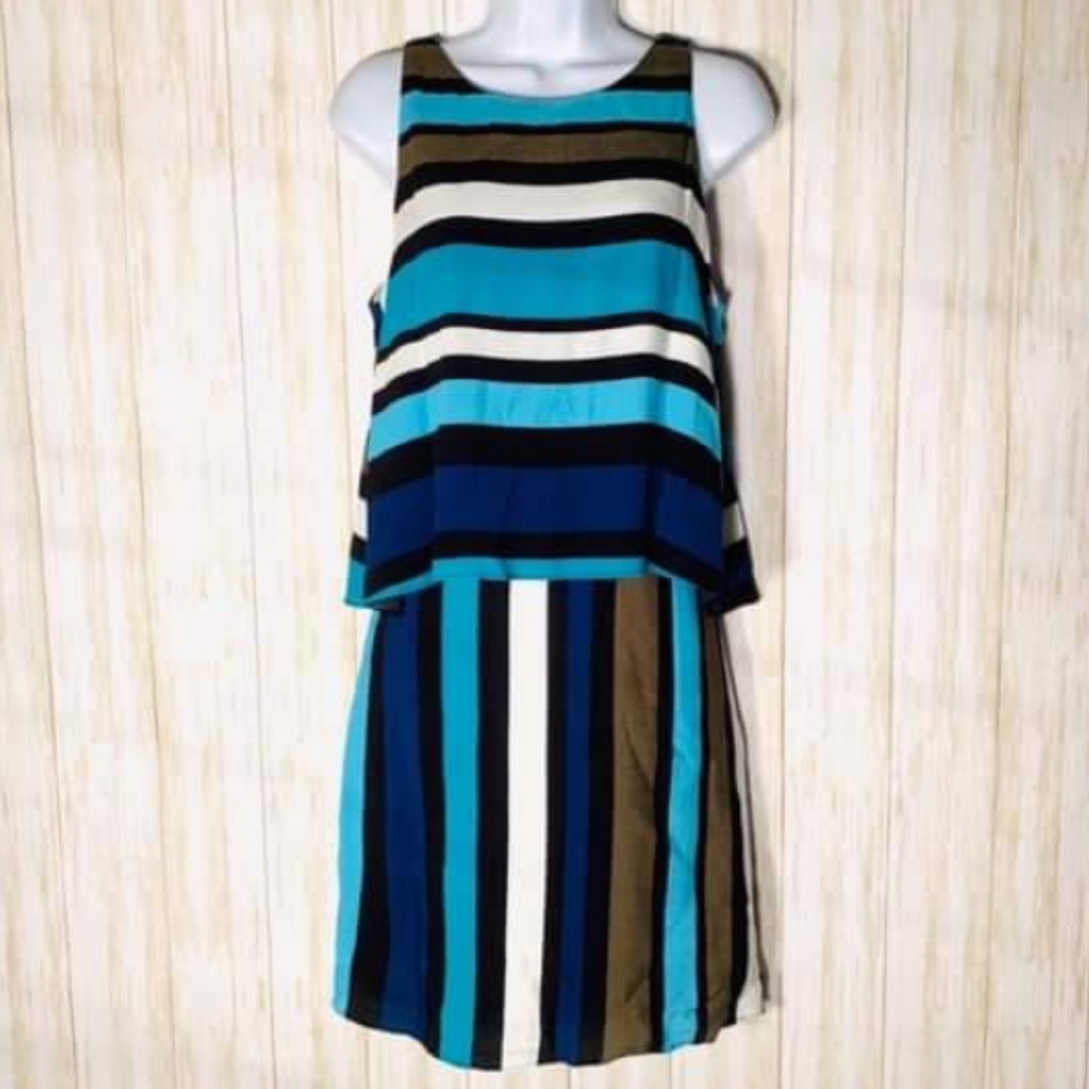 Metaphor Contrast striped Dress sz M NEW
